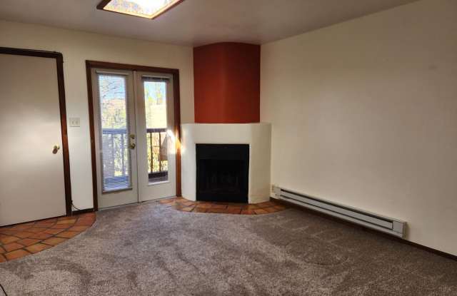 2600 W Zia #f-14 photos photos