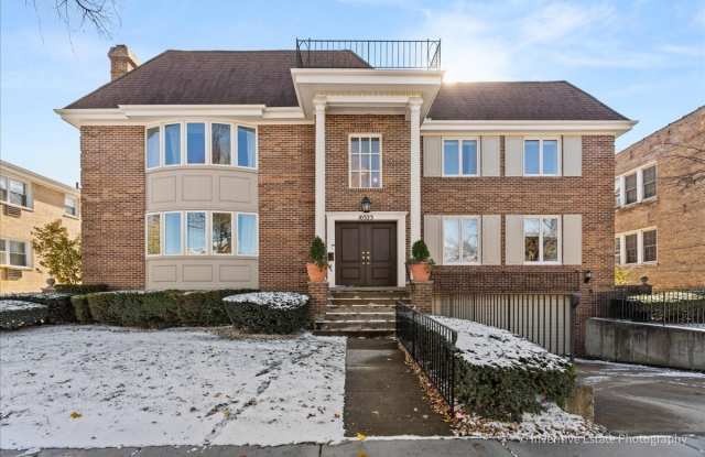 10323 Canterbury Street unit: 2 - 10323 Canterbury Street, Westchester, IL 60154