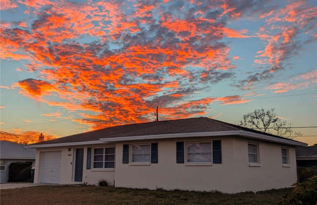 1140 QUEEN ROAD photos photos