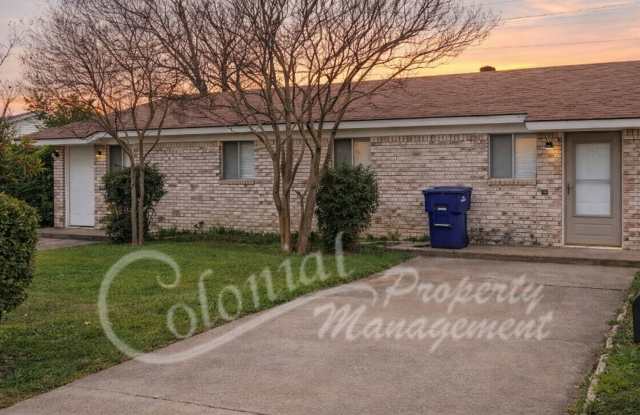 504 Sunset Ln photos photos