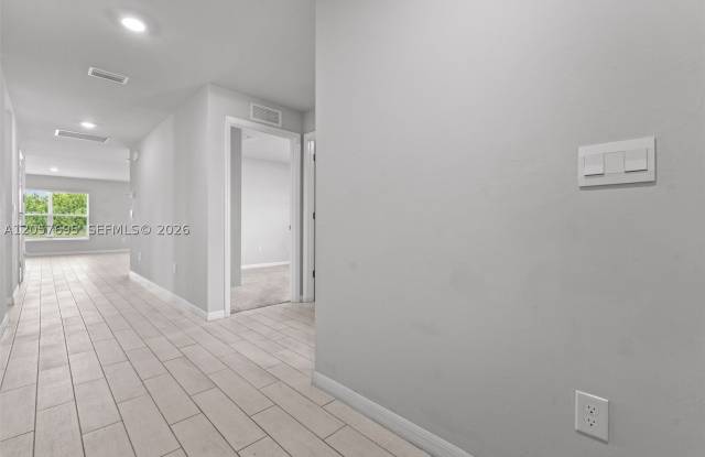 7020 Ramrod cir Gallery 4