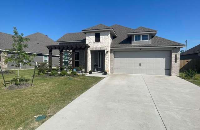 Nearly New 3-Bedroom Home in Hewitt, TX – Modern Living at Its Best photos photos