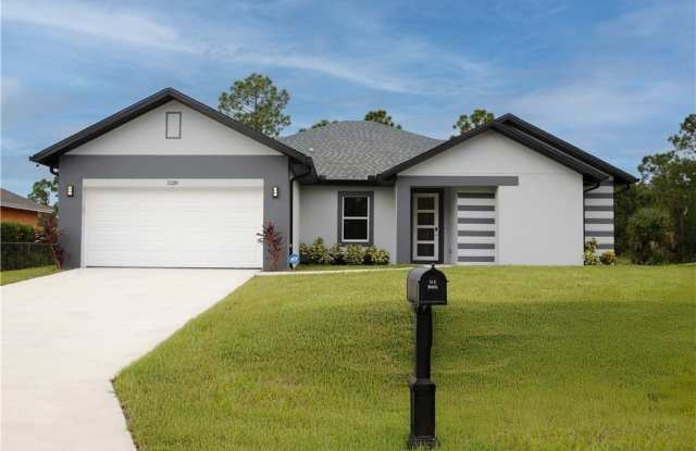 1228 Chrisholm Street photos photos