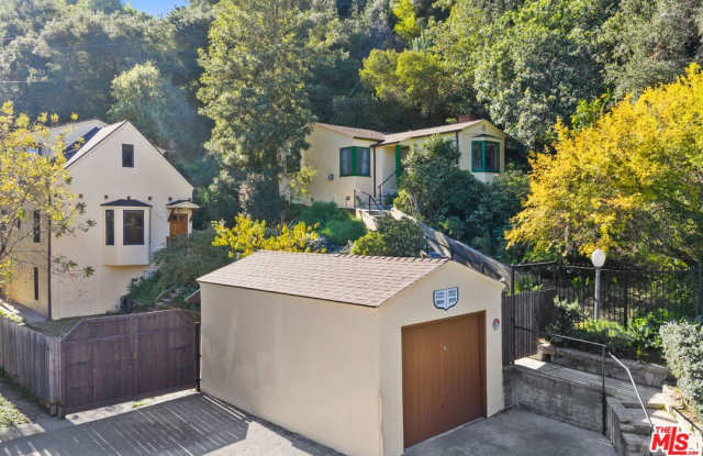 3705 Fredonia Dr photos photos