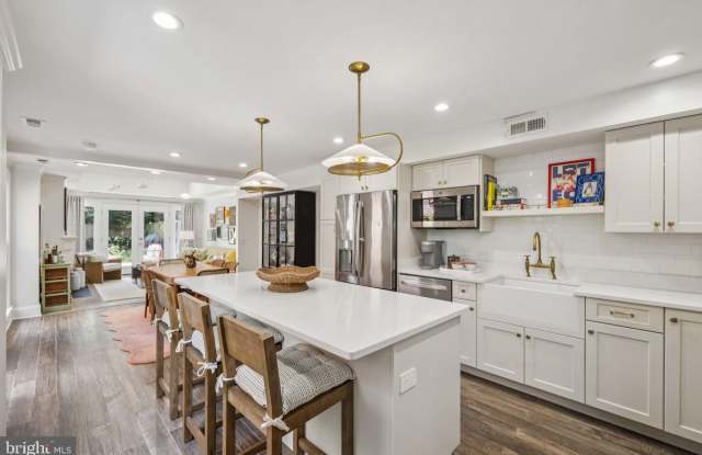1627 34TH STREET NW - 1627 34th Street Northwest, Washington, DC 20007
