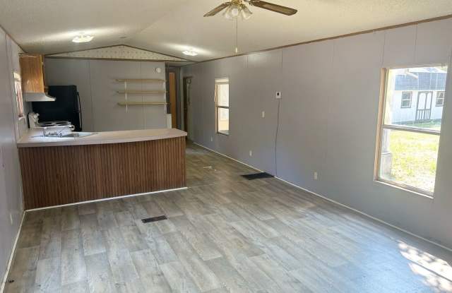 Mobile Home for Rent Gallery 3