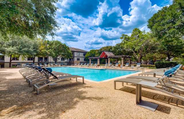 Highlands Hill Country Gallery 2
