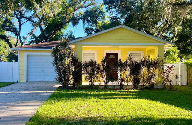 2311 W Henry Ave photos photos