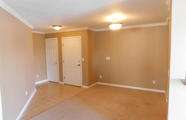 12208 W Dorado Pl Unit 208 Gallery 4