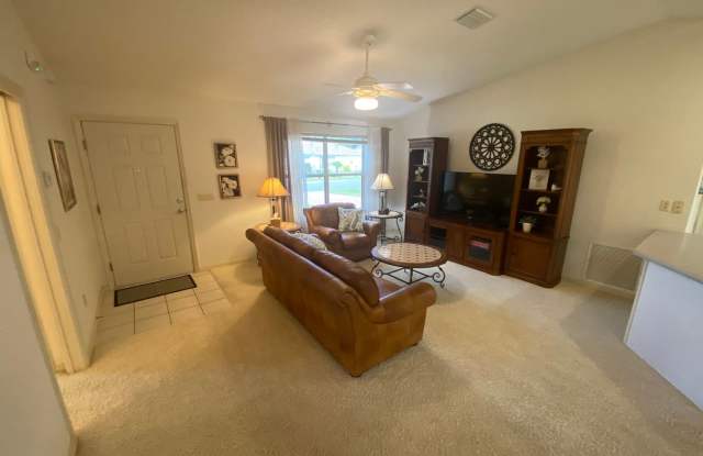 Highly Desirable ANNUAL Furnished Lease in the Village of Polo Ridge Gallery 4