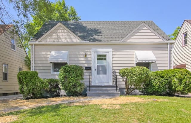 20911 Watson Rd - 20911 Watson Road, Maple Heights, OH 44137