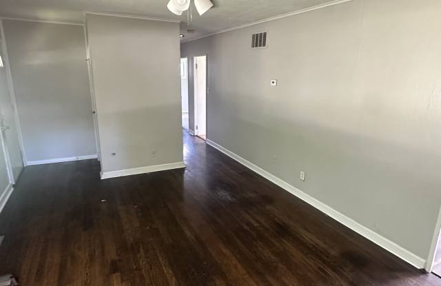 2262 Vale Dr Gallery 3