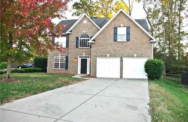 8436 Cavett Court - 8436 Cavett Court, Charlotte, NC 28269