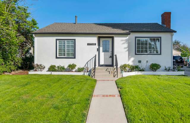 17733 Los Alimos Street photos photos
