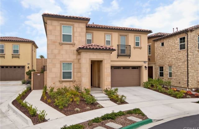385 Pinnacle Drive - 385 Pinnacle Drive, Lake Forest, CA 92630