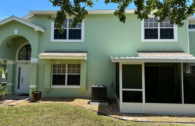 2058 SE Wild Meadow Cir Gallery 2