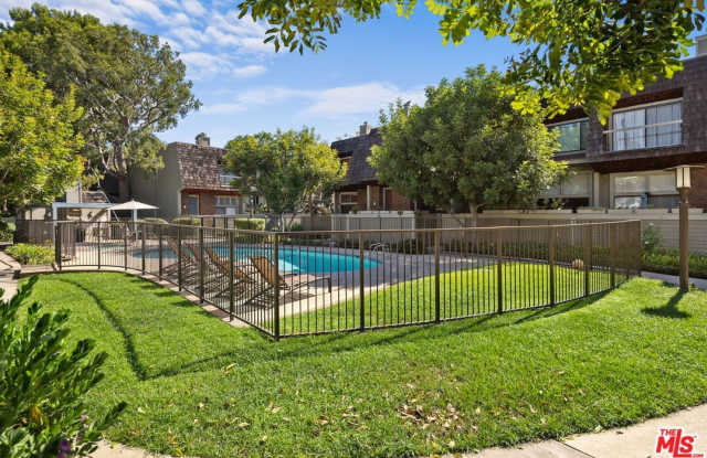 13360 Maxella Ave Gallery 2