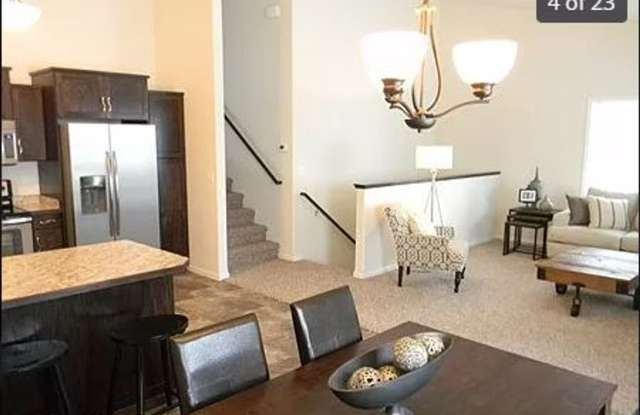 3 Bed 3 Bath Twin Home Gallery 3