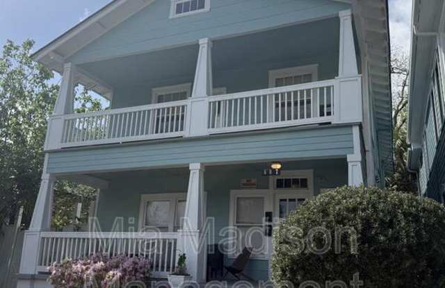 607 W 44th St B photos photos