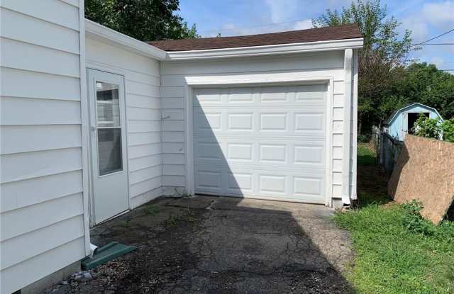 4758 North Mitchner Avenue Gallery 2