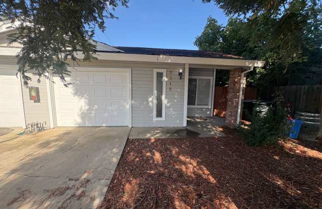 Charming 2-Bedroom, 2 Bath Home in Sacramento - 2315 Imran Drive, Arden-Arcade, CA 95825