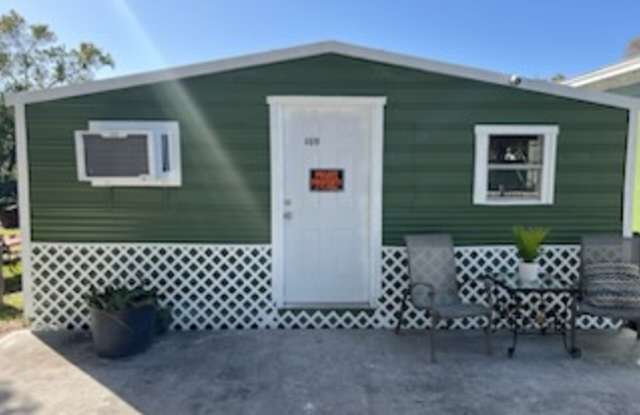 4019 East Osborne Avenue - 2 photos photos
