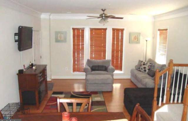 2349 BROOKMOOR LANE Gallery 3
