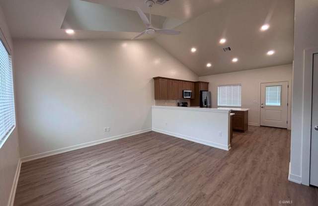 2605 S 20th Ave Gallery 3