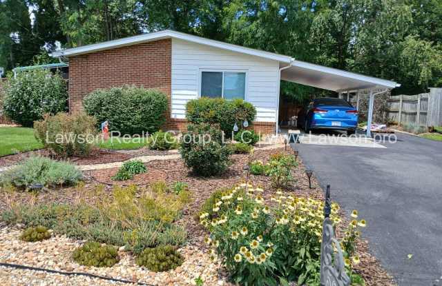 Charming Brick Ranch with Beautifully Landscaped Yard and Attached Carport - 5039 Pomeroy Road Northwest, Roanoke, VA 24017