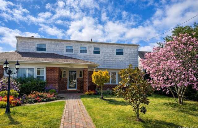 874 Seamans Neck Road photos photos