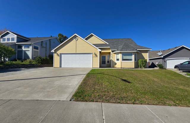 2325 N Pittsburgh Street, Kennewick MLS# 297038 Gallery 1