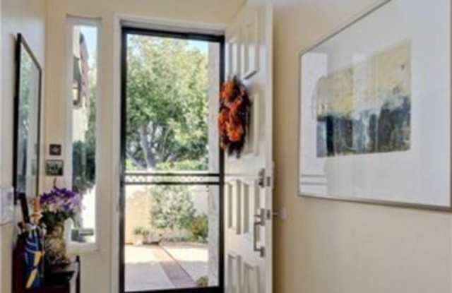 4001 COOGAN Circle Gallery 4