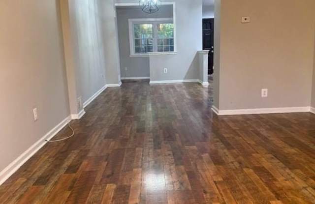 7164 RUSKIN Gallery 1