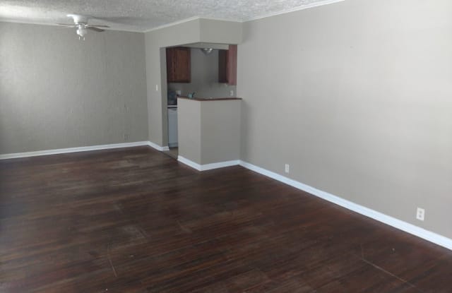 4452 Lesley Ave - 4452 Lesley Avenue, Indianapolis, IN 46226