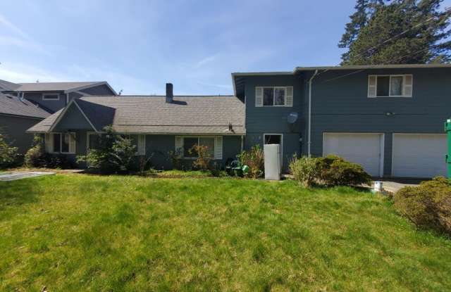 Updated 8 Bedroom Home for Rent! photos photos