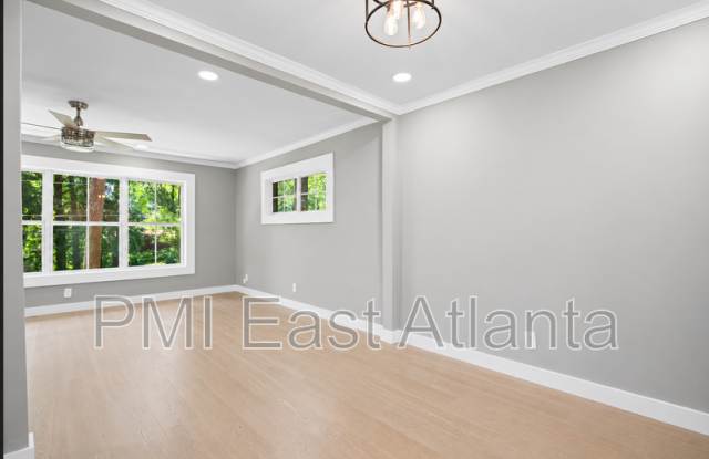 3025 McKenzie Road Gallery 3