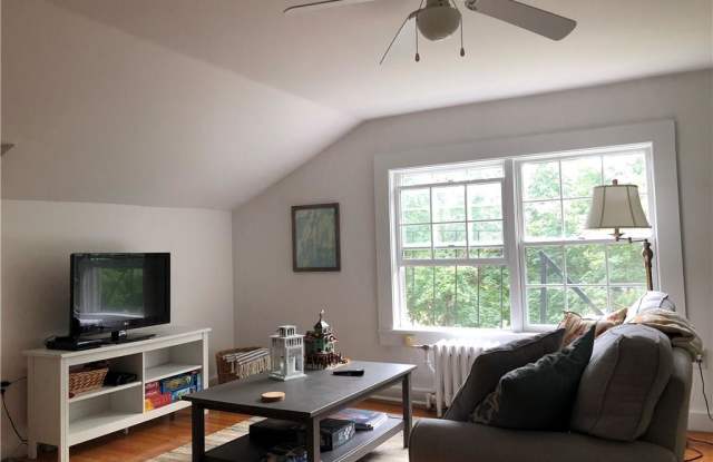 25 Catherine Street - 25 Catherine Street, Newport, RI 02840