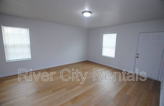 7083 Stetson Street Gallery 2