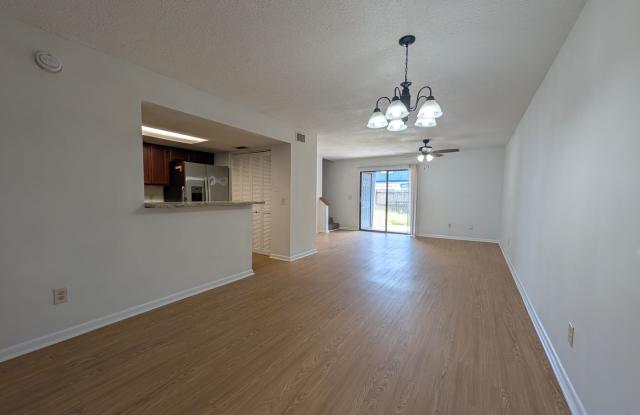 NOW AVAILABLE! Upgraded 3 Bedroom, 2 Bath Townhome with a Fenced yard, and close to NAS Jax and I-295! Gallery 3