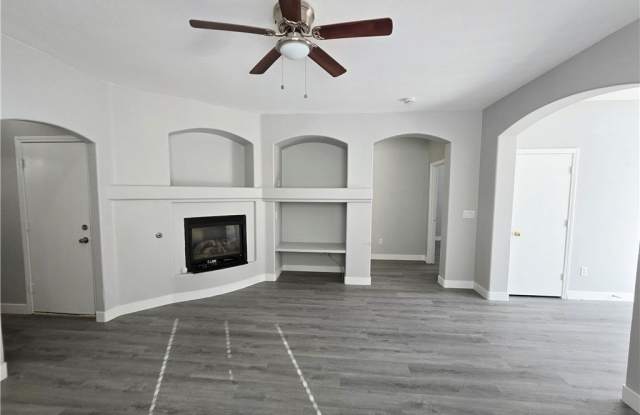 9245 ADAMSHURST Avenue Gallery 4