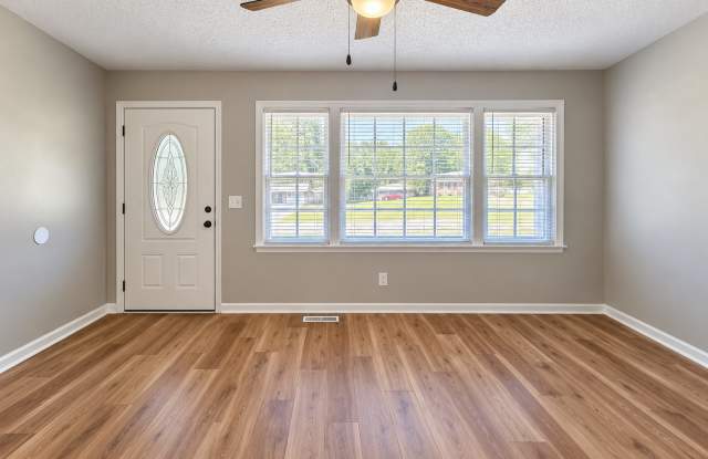 Charming 3-bedroom home conveniently located in Southeast Columbia! Gallery 4