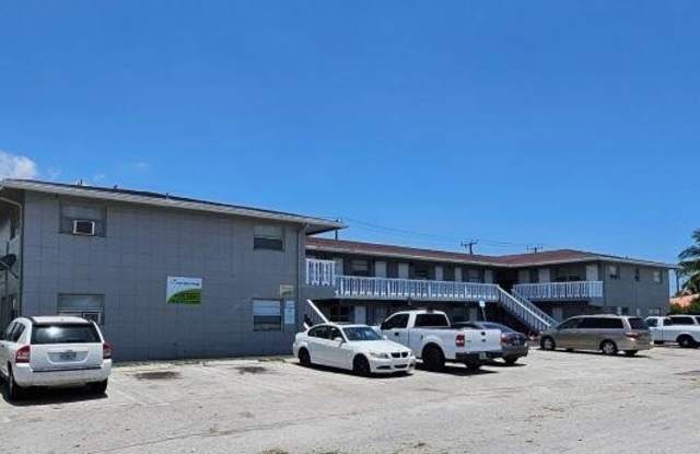 521 NW 35TH Court Gallery 1