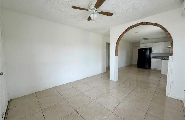 301 S Raul Longoria Road Gallery 4