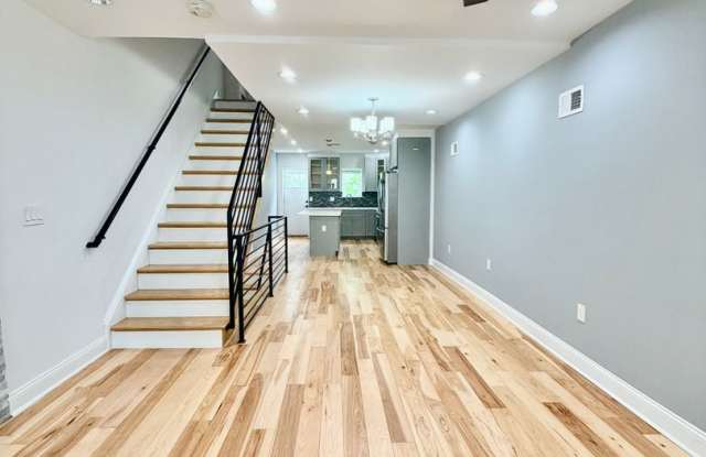 Modern 3-Bedroom Home with Rooftop Access, Finished Basement & Wet Bar photos photos