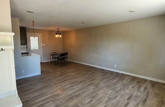 Long Realty & Property Management - Updated Ranch Home on 1 Acre Gallery 3