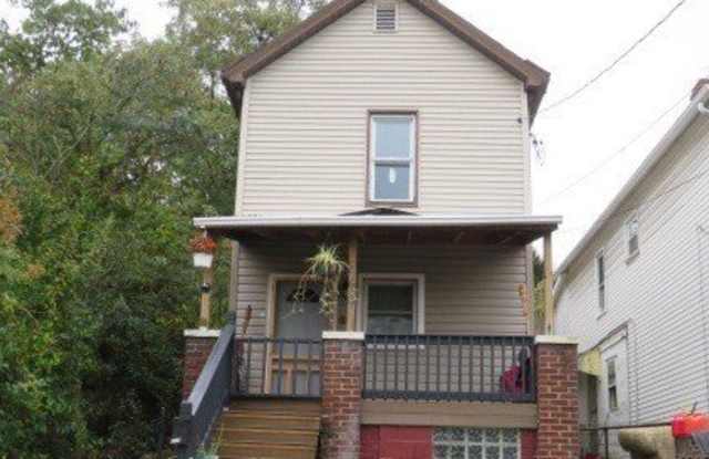 919 Oakland Ave - 919 Oakland Avenue, Charleroi, PA 15022