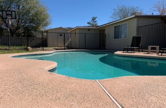 3700 W Gailey Dr - 3700 West Gailey Drive, Casas Adobes, AZ 85741