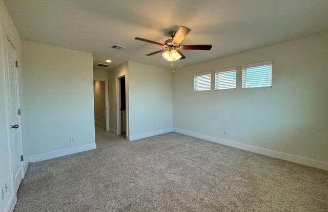 50% off the first month's rent. Gallery 4