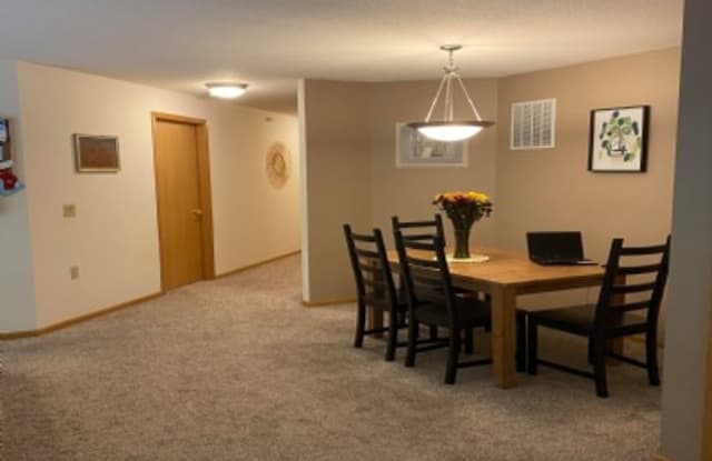 8550 Greenway Blvd - 8550 Greenway Blvd, Dane County, WI 53593