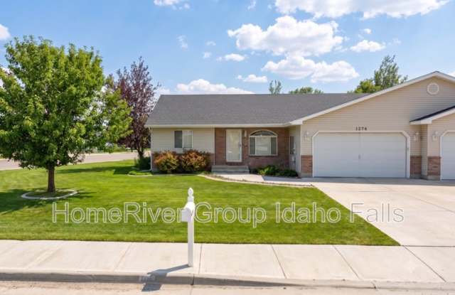1276 Matchpoint Dr photos photos